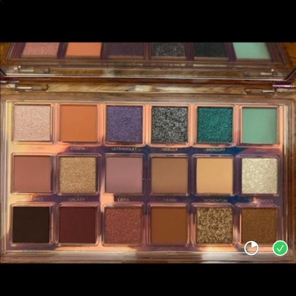 Huda beauty eyeshadow pallets - Picture 5 of 9